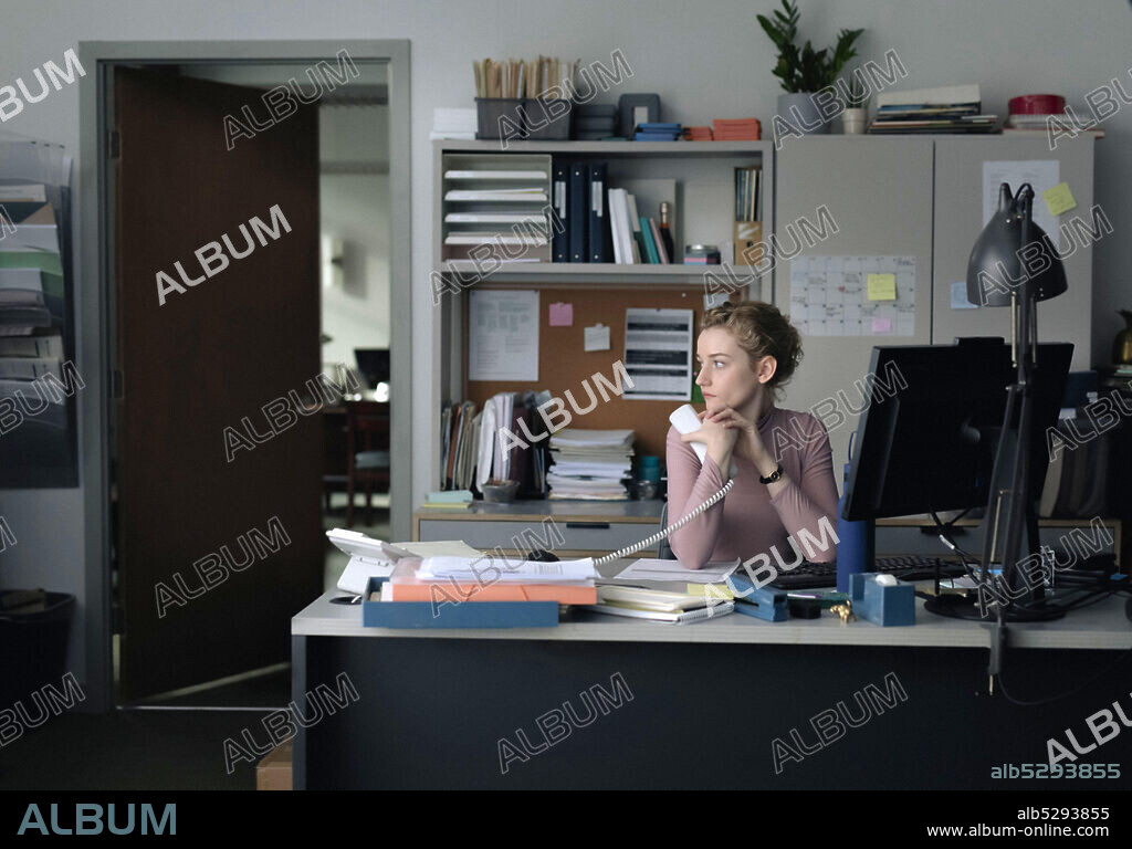 JULIA GARNER dans THE ASSISTANT, 2019, réalisé par KITTY GREEN. Copyright CINEREACH.