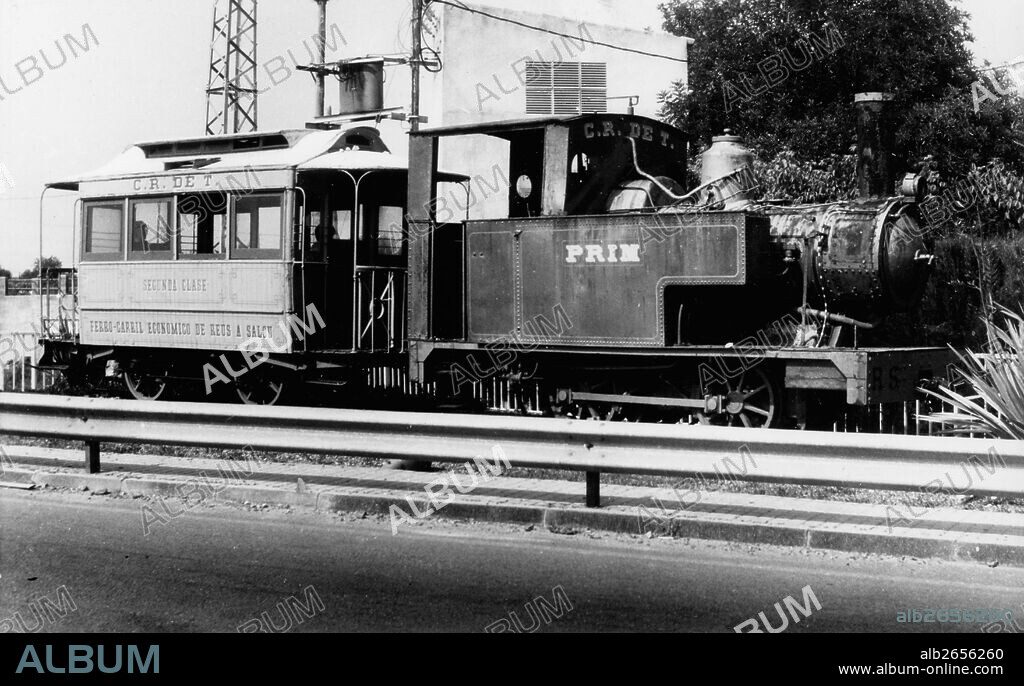 Carrilet a vapor de Reus a Salou. Foto Cuyás. Años 1950.