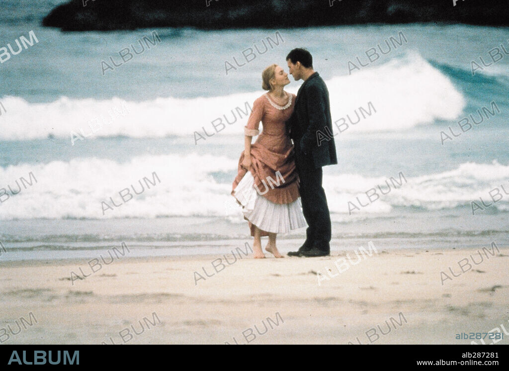 CHRISTOPHER ECCLESTON and KATE WINSLET in JUDE, 1996, directed by MICHAEL WINTERBOTTOM. Copyright POLYGRAM.