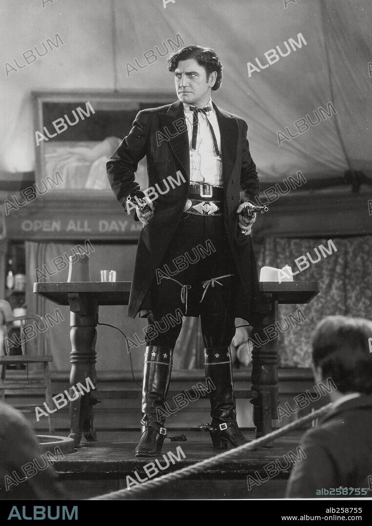 RICHARD DIX in CIMARRON, 1931, directed by WESLEY RUGGLES. Copyright RKO.