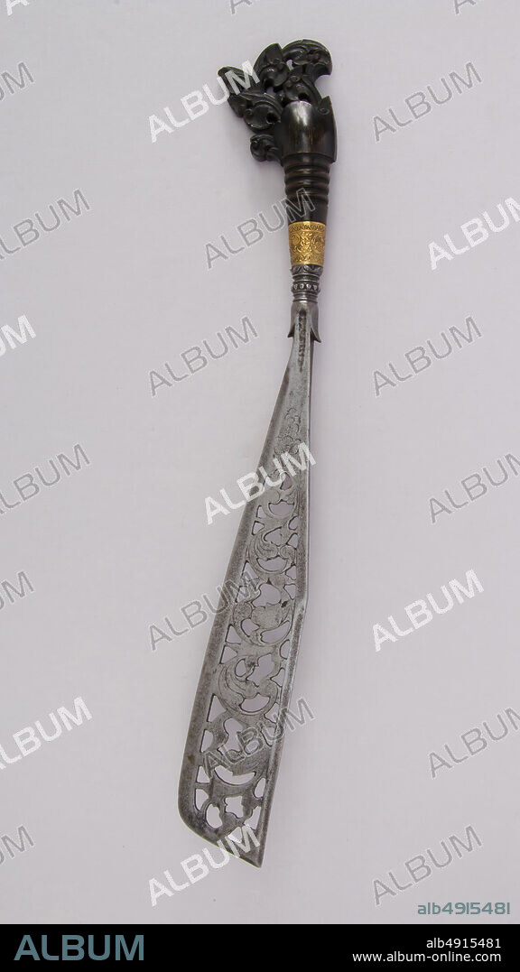 Knife, Javanese, 16th19th century, Java, Javanese, Wood, gold, steel, H. 16 7/16 in. (41.7 cm); W. 2 3/8 in. (6 cm); Wt. 8.6 oz. (243.8 g), Knives.