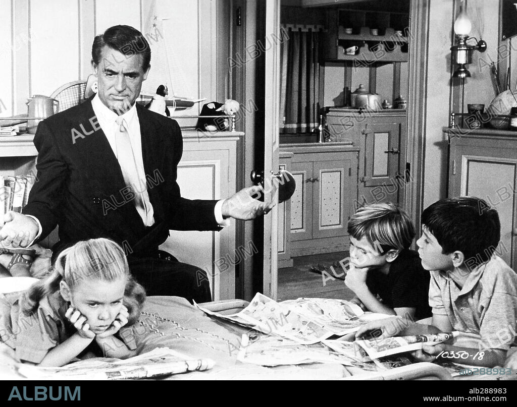 CARY GRANT, CHARLES HERBERT, MIMI GIBSON and PAUL PETERSEN in HOUSEBOAT, 1958, directed by MELVILLE SHAVELSON. Copyright PARAMOUNT PICTURES.