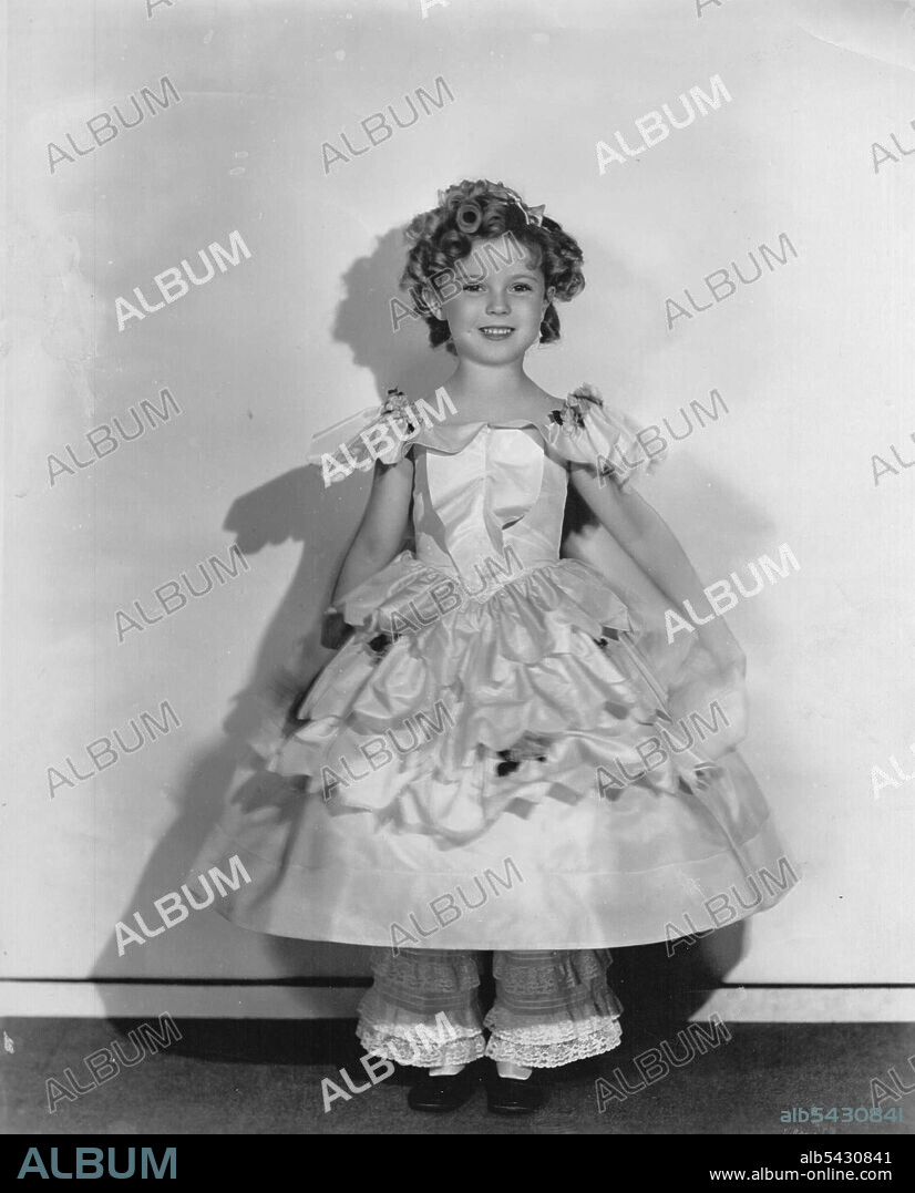 SHIRLEY TEMPLE in THE LITTLE COLONEL, 1935, directed by DAVID BUTLER. Copyright 20TH CENTURY FOX.