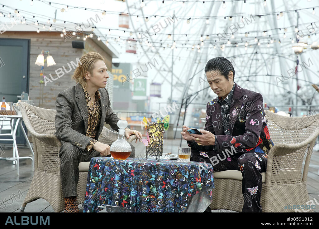 KENICHI ENDO and TOMA IKUTA in MOLE SONG FINAL, 2021, directed by TAKASHI MIIKE. Copyright Toho.