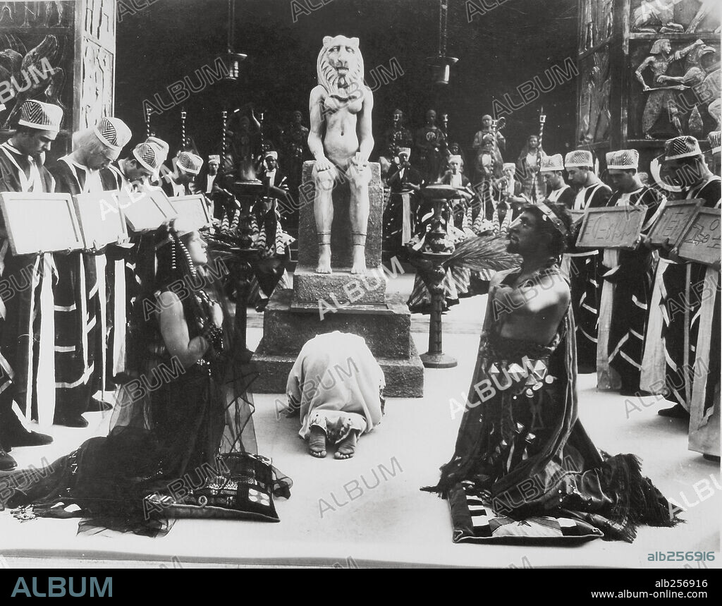 CABIRIA, 1914, dirigida por GIOVANNI PASTRONE. Copyright ITALA FILM TORINO.