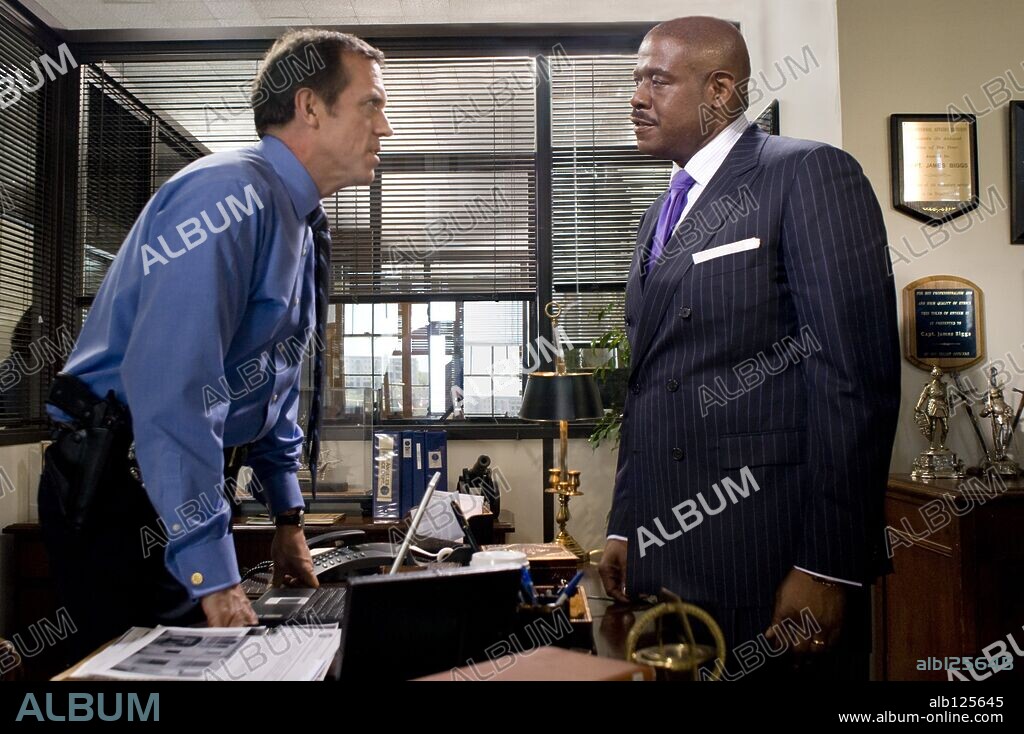 FOREST WHITAKER y HUGH LAURIE en DUEÑOS DE LA CALLE, 2008 (STREET KINGS), dirigida por DAVID AYER. Copyright REGENCY ENTERPRISES/YARI FILM GROUP (YFG)/3 ARTS ENTERTAINME / MORTON, MERRICK.