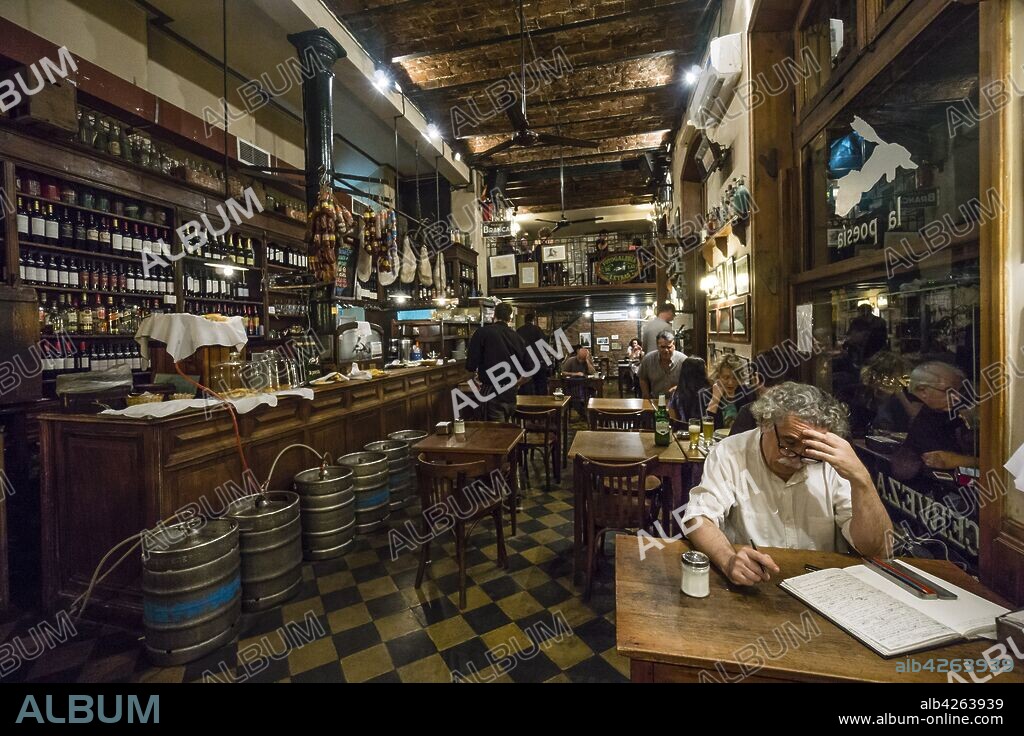 cerveceria La Poesia,barrio San Telmo, Buenos Aires, republica Argentina, cono sur, South America.
