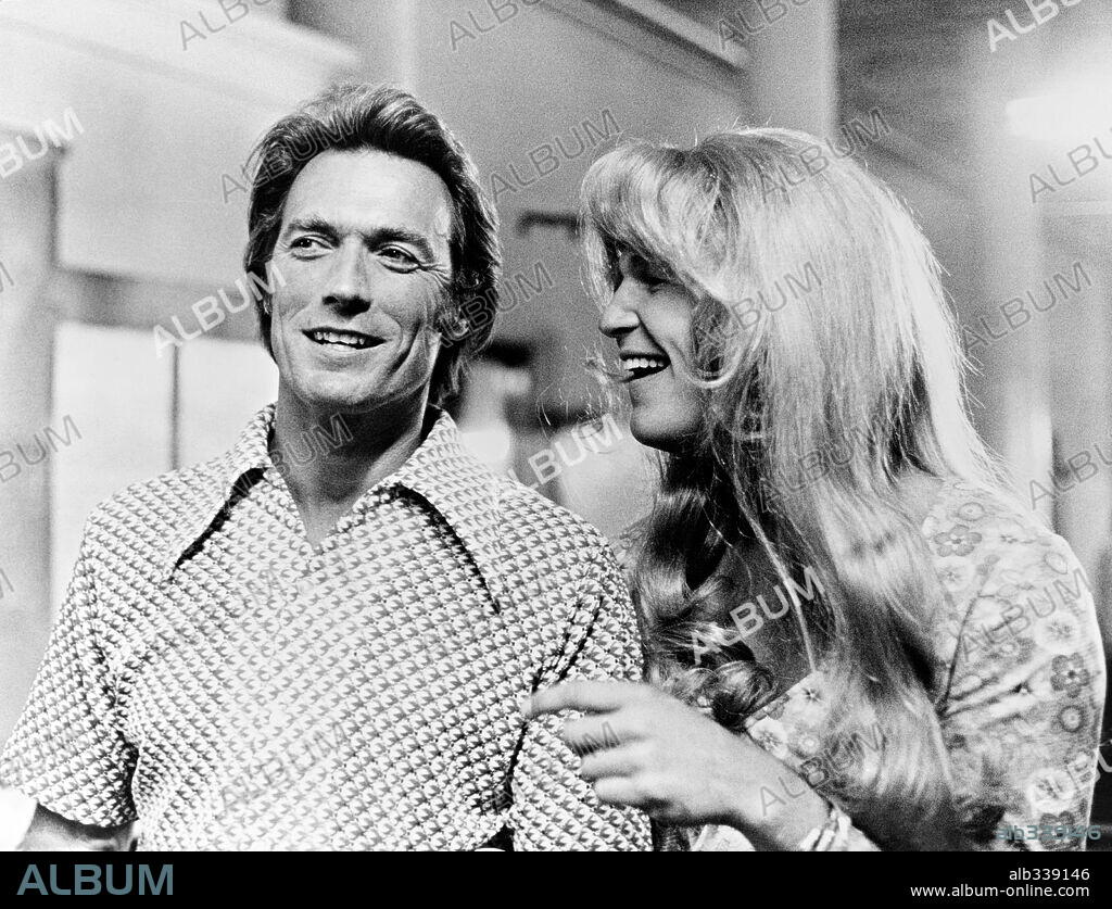 CLINT EASTWOOD and JEFF BRIDGES in THUNDERBOLT AND LIGHTFOOT, 1974, directed by MICHAEL CIMINO. Copyright UNITED ARTISTS.