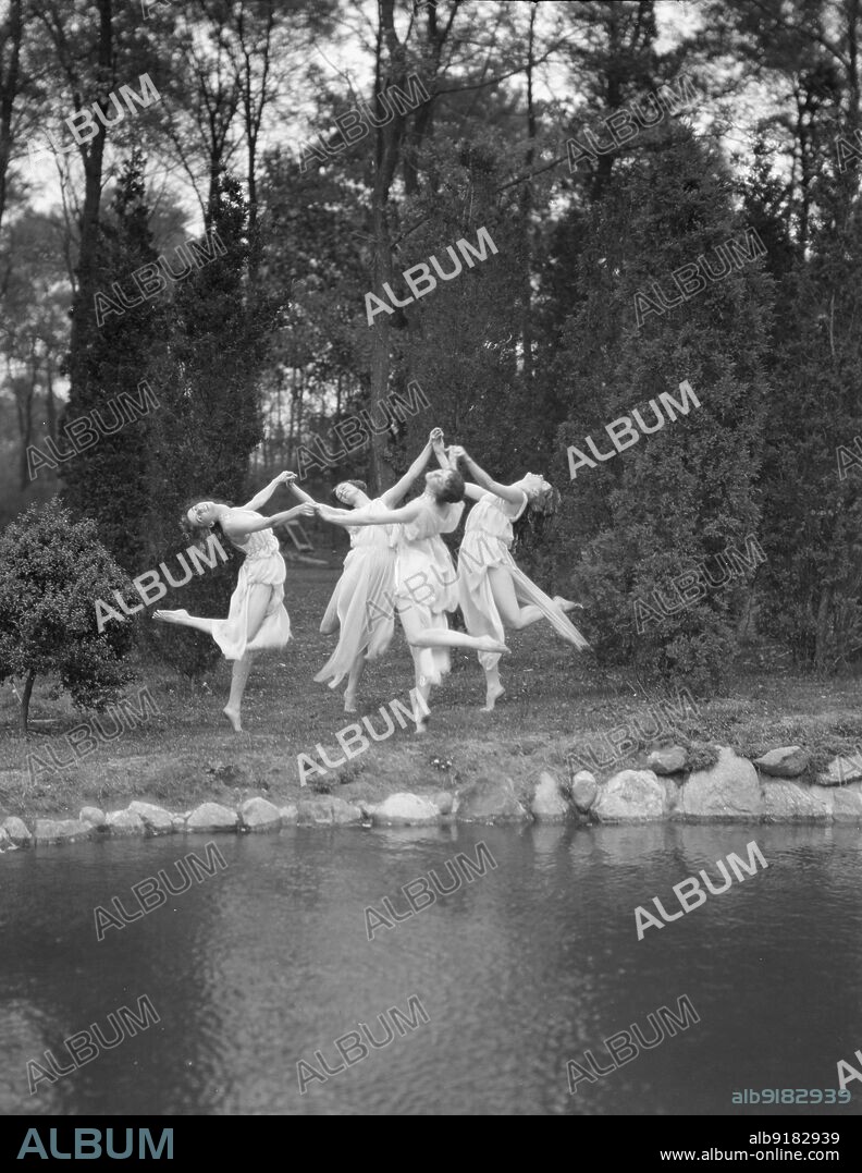 ARNOLD GENTHE. Marion Morgan dancers, between 1914 and 1927.
