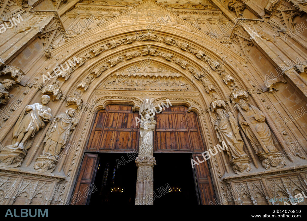 Mirador Portal, Cathedral of Mallorca, La Seu, 13th century. Levantine Gothic, Palma, Mallorca, Balearic Islands, Spain.