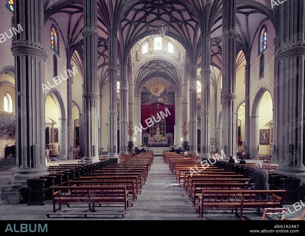 INTERIOR DE LA CATEDRAL DE SANTA ANA - SIGLO XV - FOTO DE LOS AÑOS 60.