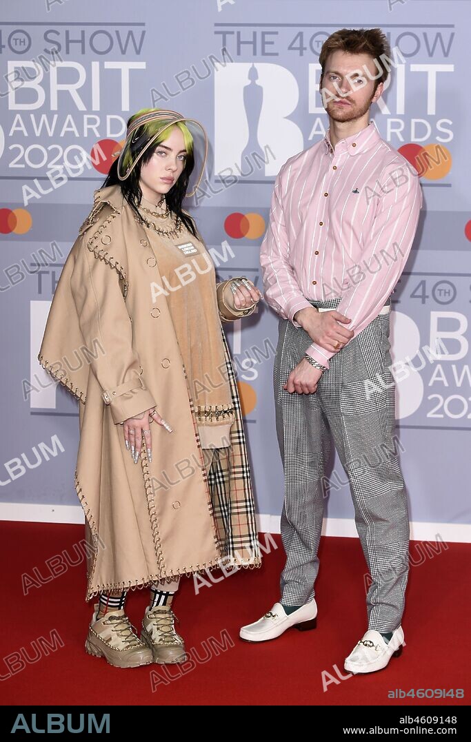 February 18, 2020, London, London, England: Billie Eilish mit Bruder Finneas O'Connell bei der Verleihung der BRIT Awards 2020 in der O2 Arena. London, 18.02.2020. 18/02/2020