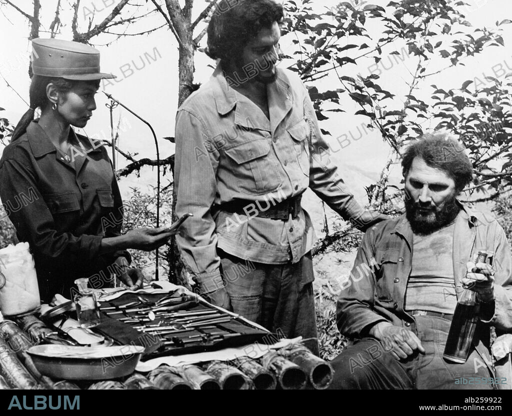 JACK PALANCE y OMAR SHARIF en CHE!, 1969, dirigida por RICHARD FLEISCHER. Copyright 20TH CENTURY FOX.