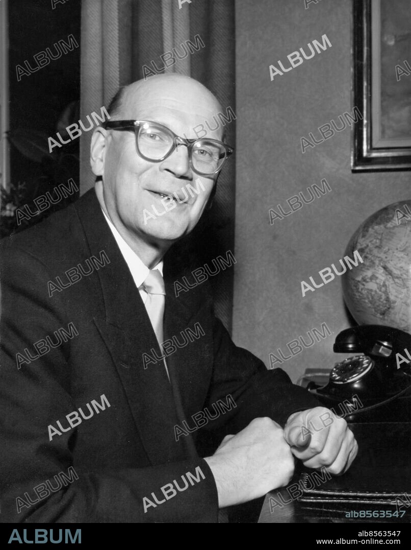 Orig. bildtext... Den nya presidenten Urho Kaleva Kekkonen i ett porträtt taget strax efter valet. Anm. U. Kekkonen, 1900-1986, finländsk politiker (centerpartist), president 1956-81 Flintskallig CD119 persons: URHO KEKKONEN sites: FINLAND.