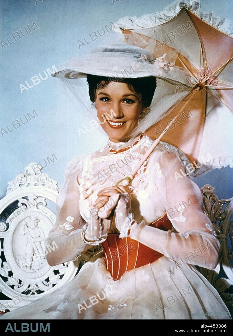 JULIE ANDREWS in MARY POPPINS, 1964, directed by ROBERT STEVENSON. Copyright WALT DISNEY PRODUCTIONS.