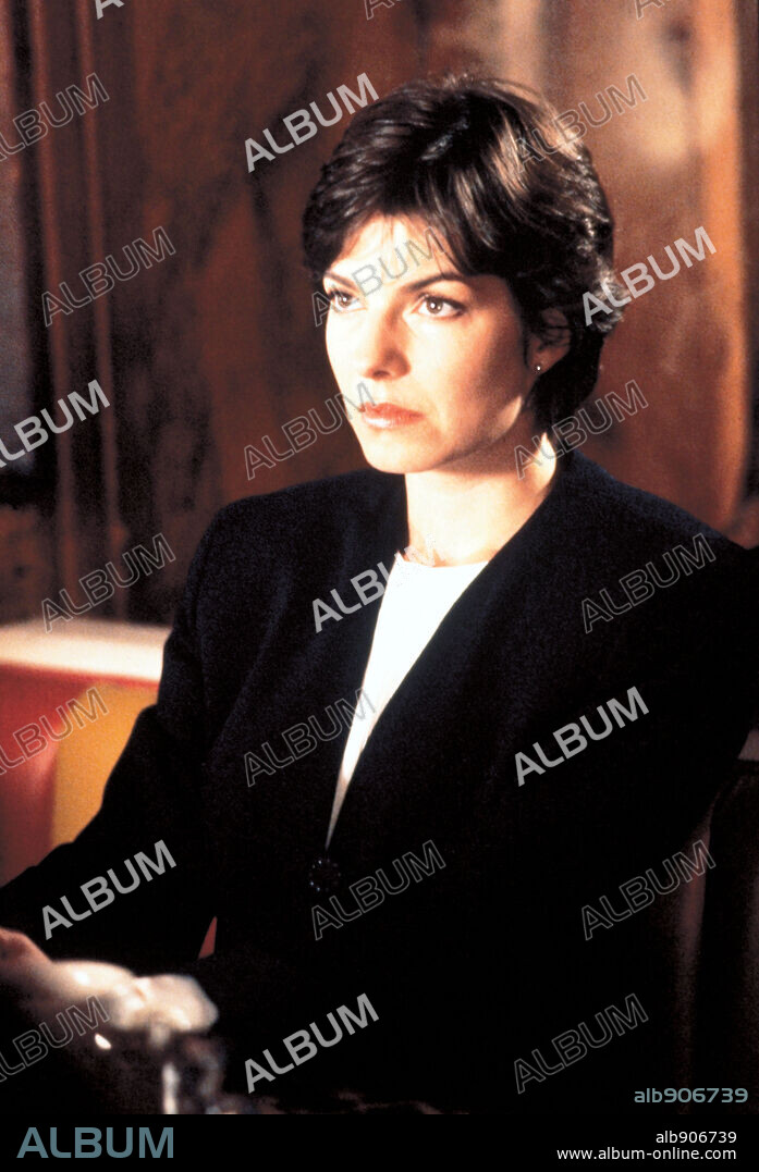 SELA WARD in RAINBOW DRIVE, 1990, directed by BOBBY ROTH. Copyright ITC.