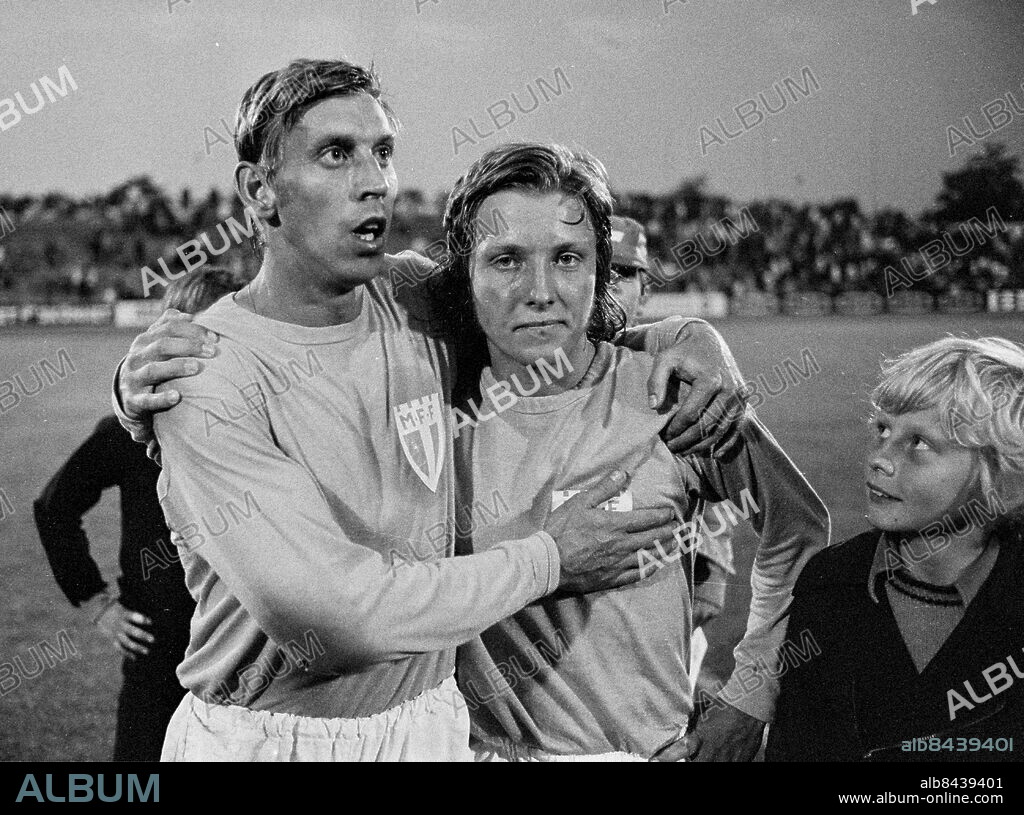 Malmö 19720621. Bosse Larsson och Tore Cervin i Malmö FF i Tores debutmatch mot Djurgården . Foto: Torbjörn Andersson / EXP / TT / Kod: 4 . ** AFTONBLADET OUT **.