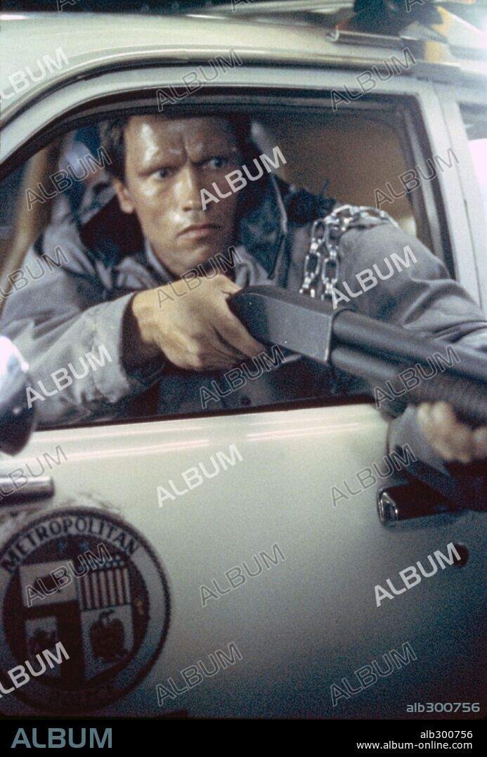 ARNOLD SCHWARZENEGGER en TERMINATOR, 1984 (THE TERMINATOR), dirigida por JAMES CAMERON. Copyright ORION PICTURES.