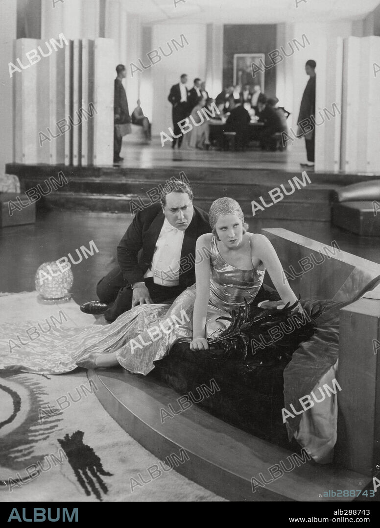 BRIGITTE HELM dans L' ARGENT, 1928, réalisé par MARCEL L'HERBIER.