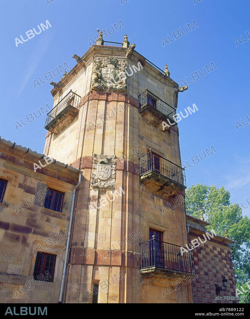 FRANCISCO AGÜERO. EXTERIOR- TORRE DE PLANTA OCTOGONAL - S XVIII.