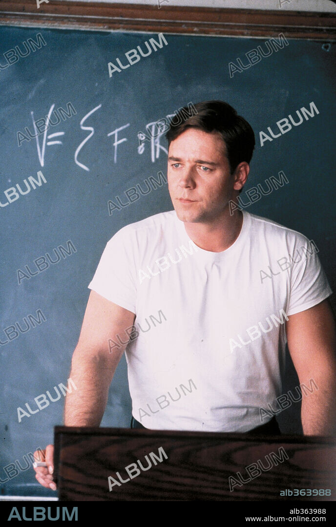 RUSSELL CROWE en UNA MENTE MARAVILLOSA, 2001 (A BEAUTIFUL MIND), dirigida por RON HOWARD. Copyright UNIVERSAL STUDIOS/DREAMWORKS / REED, ELI.