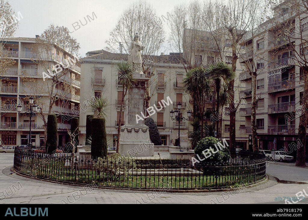 PLAZA DE MARIANA PINEDA.