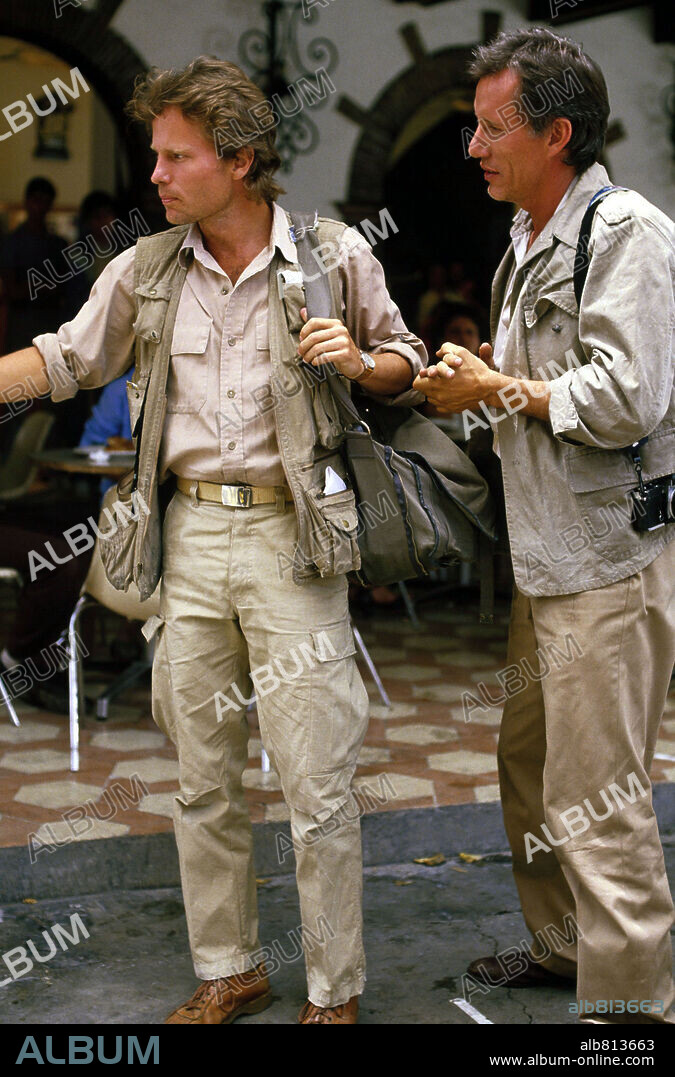 JAMES WOODS and JOHN SAVAGE in SALVADOR, 1986, directed by OLIVER STONE. Copyright HEMDALE.