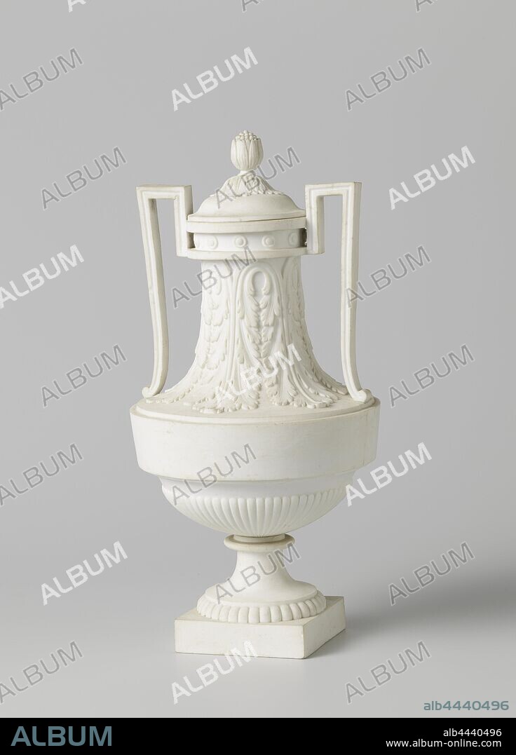Biscuit Urn, Louis XVI, white with straight ears, white with straight ears. Part of a few. Mark down on the side of the foot: Ma (nufactu) re de Mer Le duc d'Angouleme a Paris. The urn has a lid. With accompanying glass bell jar., Manufacture de Monsieur le Duc, Paris, c. 1780 - c. 1790, biscuit (porcelain, material), h 25.3 cm d 13.4 cm h 27.5 cm.