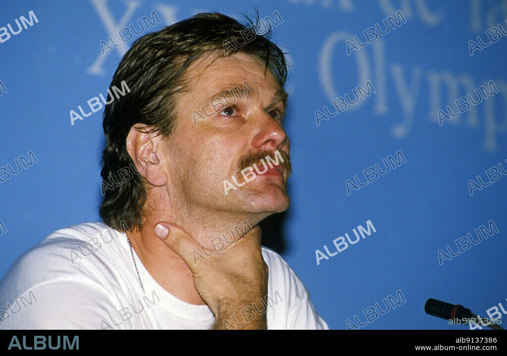Barcelona, ??Spain 1992-07-30: Handball coach for the women's team Sven Tore Jacobsen during Olympic Games in Barcelona. Norway plays against South Korea (not the final). Photo: Bjørn Sigurdsøn NTB / NTB.