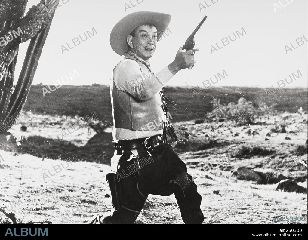 CANTINFLAS in WITH MY GUNS, 1968 (POR MIS PISTOLAS), directed by MIGUEL M. DELGADO. Copyright POSA FILMS, S.A.