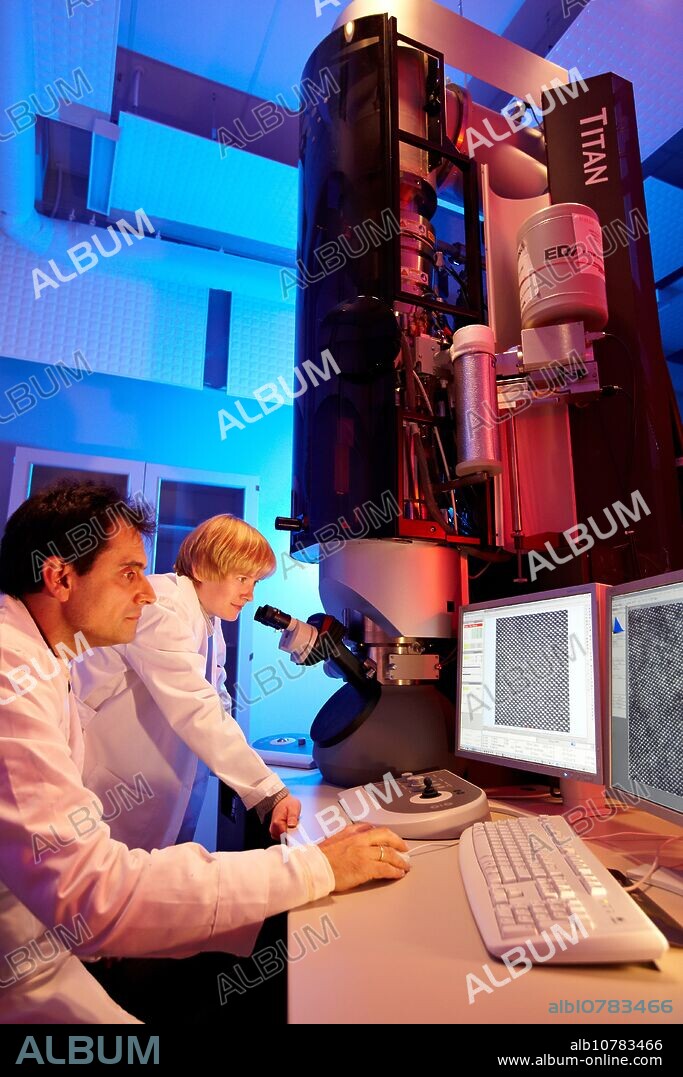 Atomic resolution imaging using TEM, High-Resolution Transmission Electron Microscopy Laboratory HR-TEM, Nano-scale materials characterization, Real-time observation of nano-scale phenomena, CIC nanoGUNE, Nanoscience Cooperative Research Center, San Sebastian, Donostia, Gipuzkoa, Euskadi, Spain.