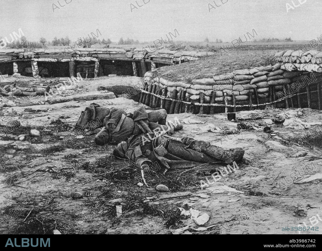 Captured Russian position, Melkov, Poland, World War I, 20 July 1915. The Germans made substantial advances across Poland against the Russians in the summer of 1915. A photograph from Der Grosse Krieg in Bildern.