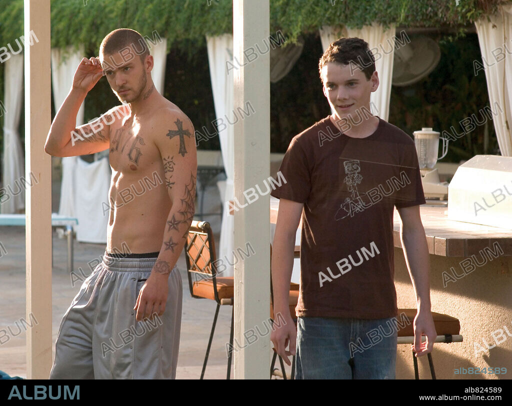 ANTON YELCHIN and JUSTIN TIMBERLAKE in ALPHA DOG, 2006, directed by NICK CASSAVETES. Copyright NEW LINE CINEMA / MICHAELS, DARREN.