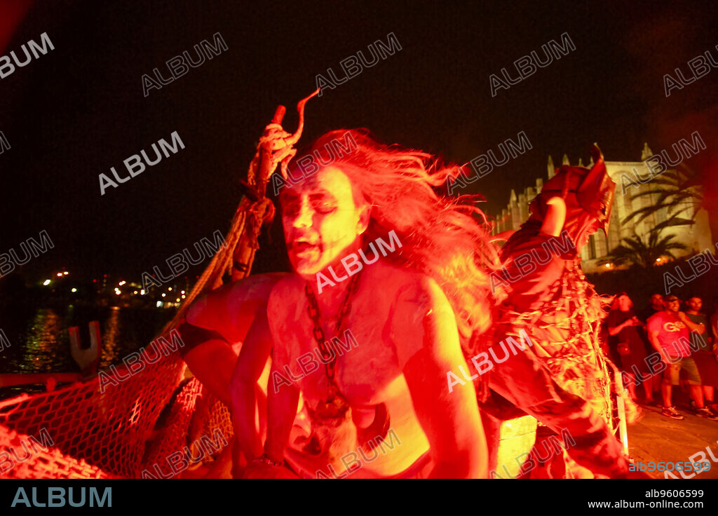 Correfoc, fiesta de demonios y fuego.Fiestas de Sant Joan.Palma.Mallorca.Islas Baleares. España.