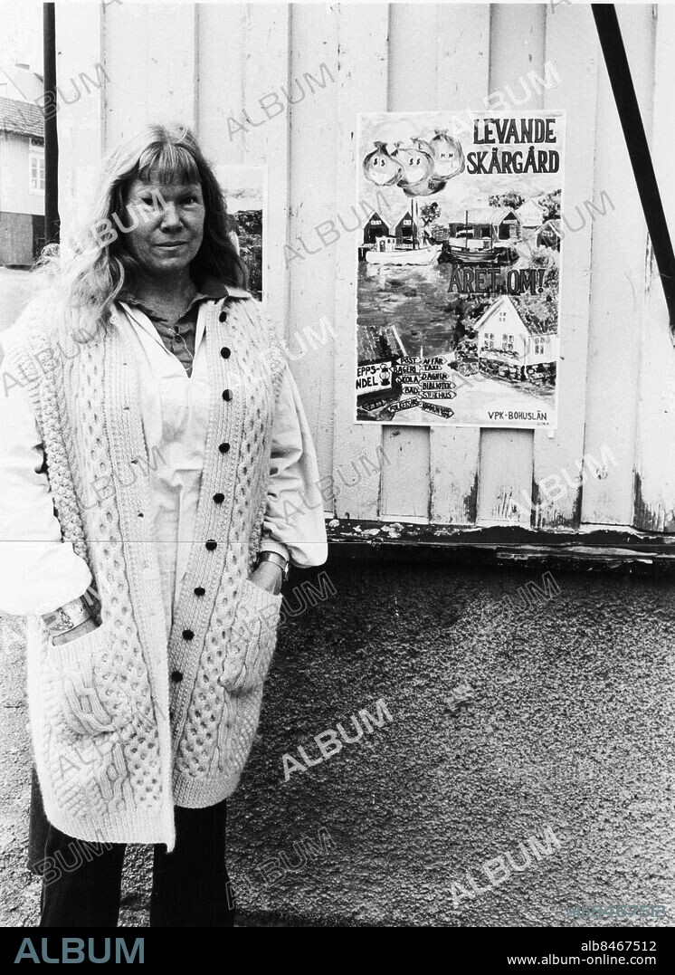 ÅSTOL 1982-09-20.. Birgitta Stenberg - författare, översättare och illustratör, kommunalpolitiker i Bohuslän *** Local Caption *** GP Foto: Kamerareportage / TT / Kod: 2524.