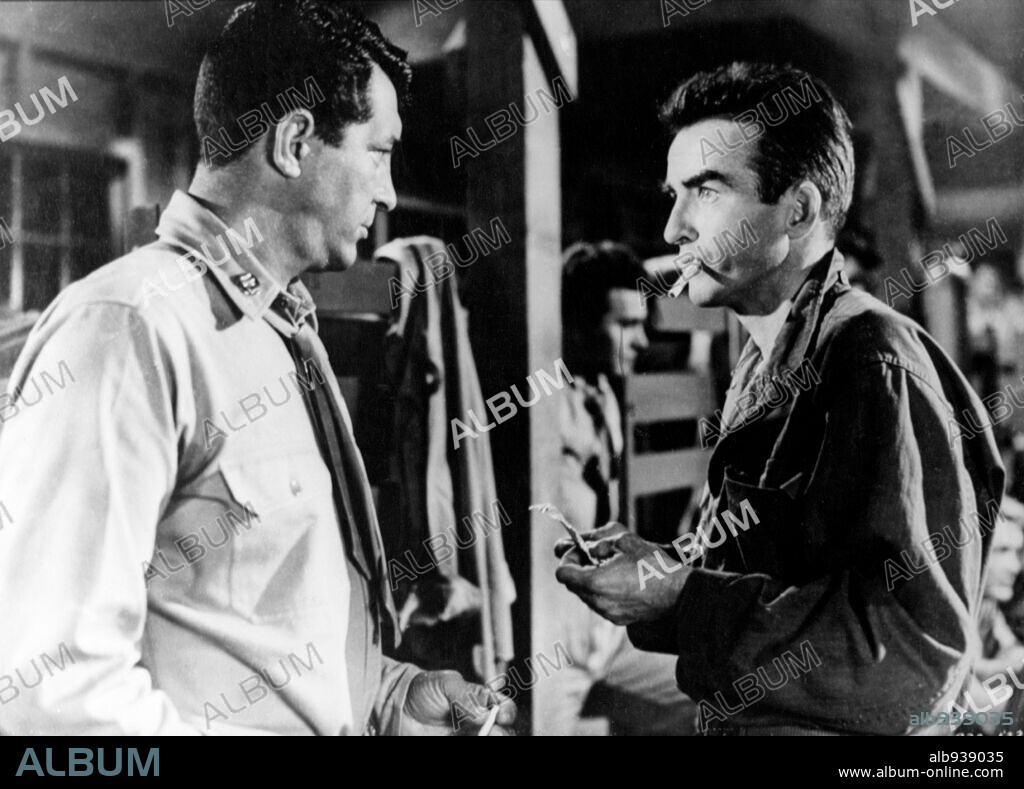 DEAN MARTIN and MONTGOMERY CLIFT in THE YOUNG LIONS, 1958, directed by EDWARD DMYTRYK. Copyright 20TH CENTURY FOX.