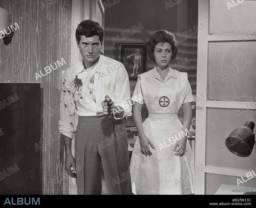 Mª LUISA MERLO and RICARDO VALLE in ARMAS CONTRA LA LEY, 1961, directed by RICARDO BLASCO. Copyright PRODUCCION CINEMATOGRAFICA ESPAÑOLA S.A.