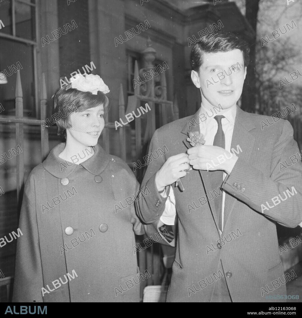 JACKSON V MISS WEDS THYNNE LORD /. 22 MARCH 1961.