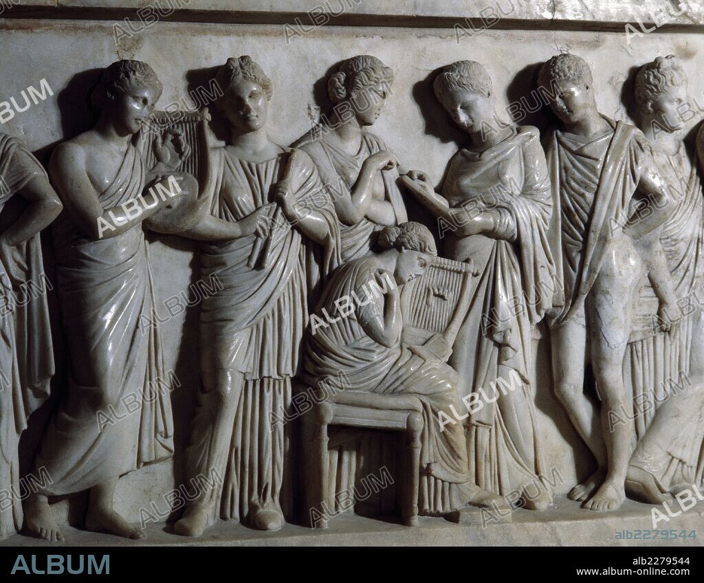The Chigiane Muse, marble relief celebrating Sappho's assumption among the Muses, Roman copy of an Attic relief. Roman civilisation, 2nd century. Detail.