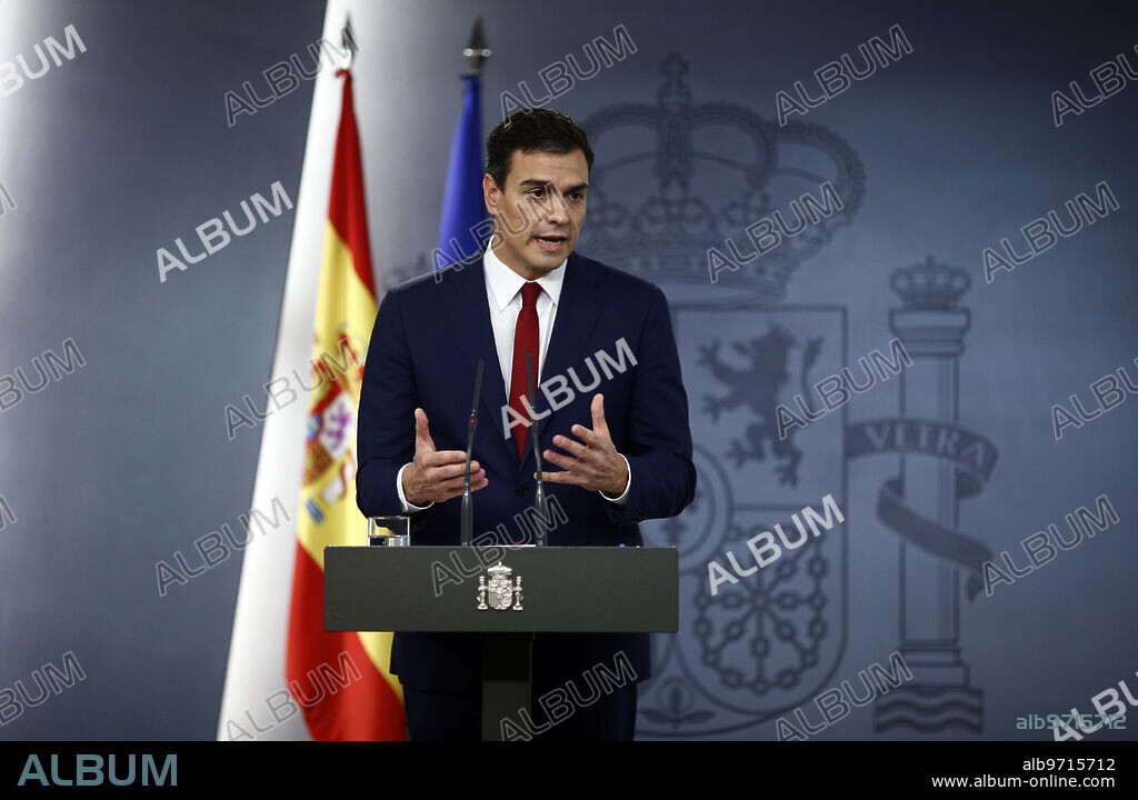 Madrid, 10/11/2015. Rueda de prensa de Pedro Sánchez en La Moncloa, tras reunirse con el presidente del Gobierno Mariano Rajoy. Foto: Oscar del Pozo ARCHDC.