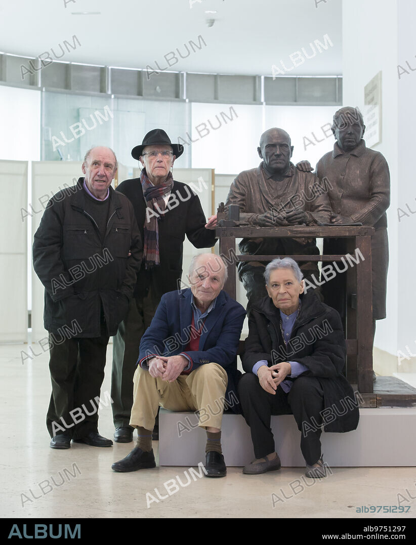 Madrid, 02/03/2016. Madrid Realists Exhibition at the Thyssen Museum. In the image, Francisco López Hernandez, Julio López Hernández, Antonio López and Isabel Quintanilla. Photo: Ignacio Gil ARCHDC.