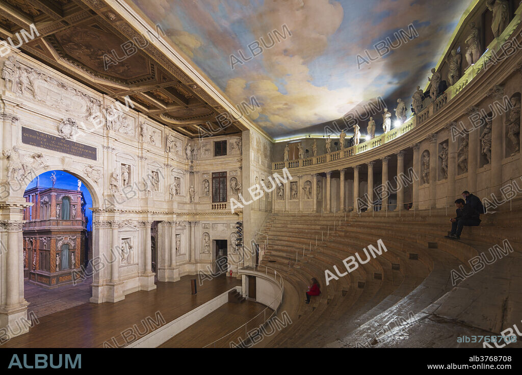Teatro Olimpico, theatre designed Andrea Palladio, UNESCO World Heritage Site, Vicenza, Veneto, Italy, Europe.