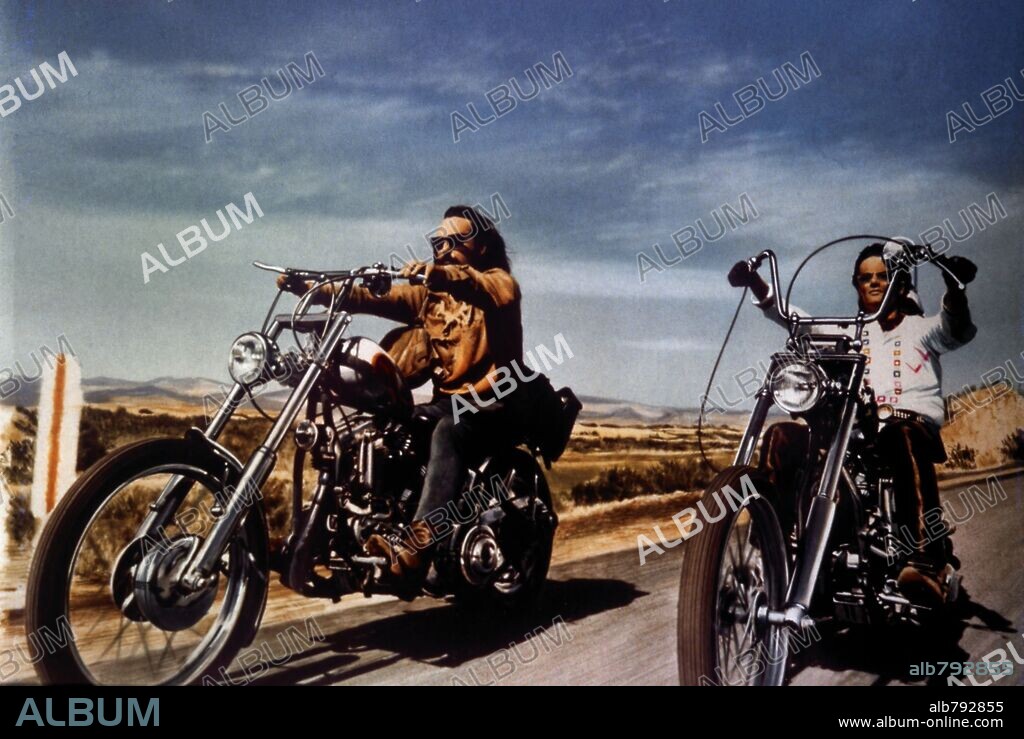 DENNIS HOPPER und PETER FONDA in EASY RIDER, 1969, unter der Regie von DENNIS HOPPER. Copyright COLUMBIA PICTURES.