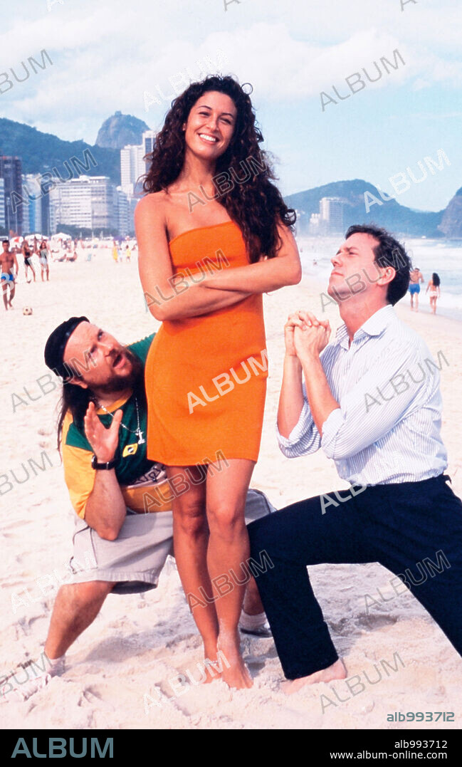 HUGH LAURIE and SANTIAGO SEGURA in GIRL FROM RIO, 2001 (CHICA DE RIO), directed by CHRISTOPHER MONGER. Copyright LOLAFILMS.