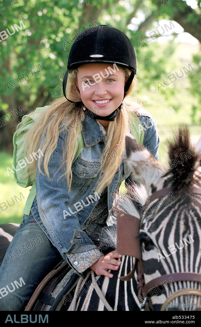 HAYDEN PANETTIERE in RACING STRIPES, 2005, directed by FREDERIK DU CHAU. Copyright WARNER BROS. PICTURES / ALSBIRK, BLID.