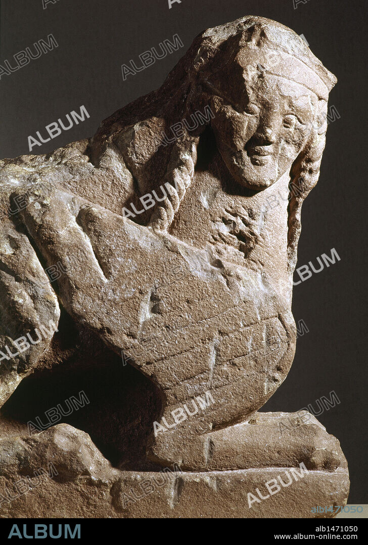 ARTE IBERICO. ESPAÑA. ESFINGE IBERICA con cuerpo de león. Procedente de Haches Bogarra (Albacete). Museo de Albacete. Castilla-La Mancha.