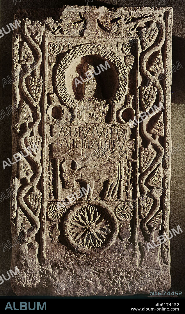 ESTELA FUNERARIA DE ATILIA BUTURRA(HIJA DE VIRIATO)-PROC GASTIAIN (NAVARRA)-ROMAMA - S II AC.
