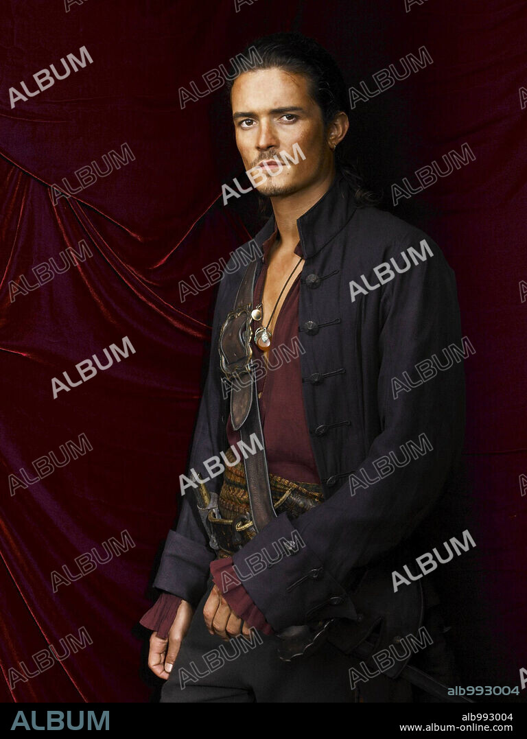 ORLANDO BLOOM in PIRATES OF THE CARIBBEAN: AT WORLDS END, 2007, directed by GORE VERBINSKI. Copyright WALT DISNEY PICTURES.