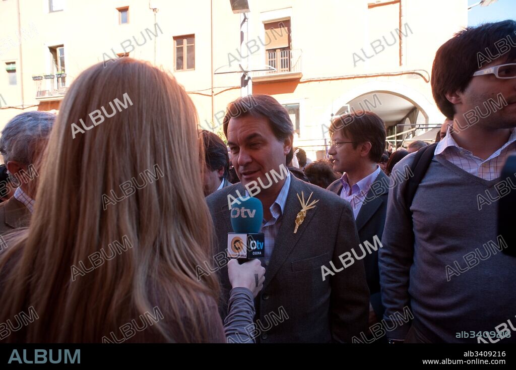 "Artur Mas en el mercado del ram", Vic, Barcelona, Cataluña.