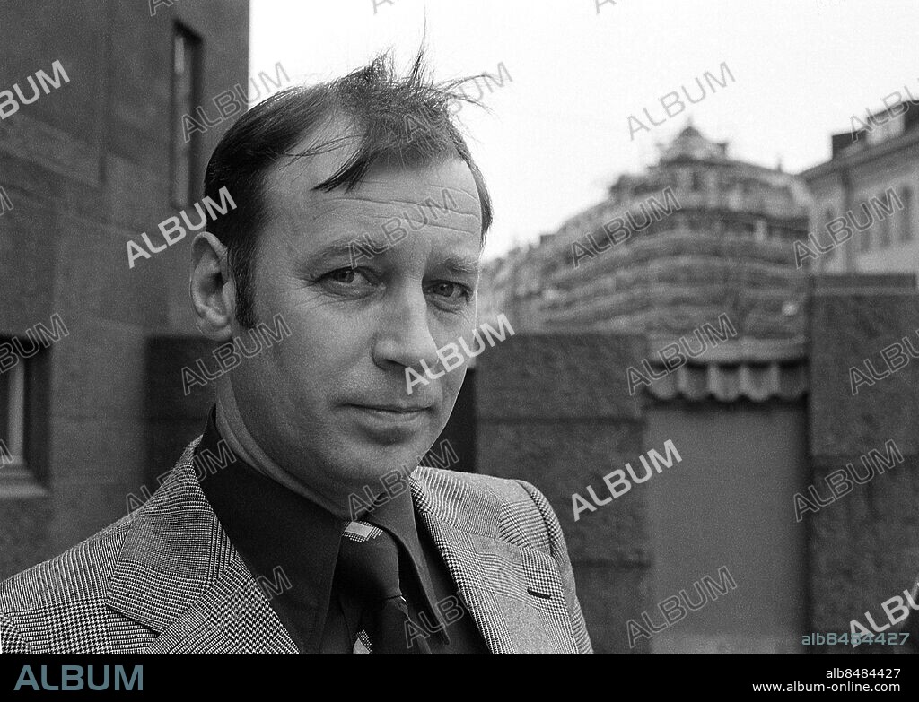 STOCKHOLM 1977-03-27. Politikern Rolf Hagel var riksdagsledamot för VPK från 1976 till 1977 då han lämnade partiet för att bilda Arbetarpartiet kommunisterna (APK).. Foto: TT Historical / kod 1900.